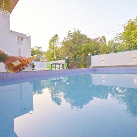 Empyrean Stay Ll 3Bhk Ll Marshall Villa Ll Large Pool Ll Ac Ll ロナバラ エクステリア 写真